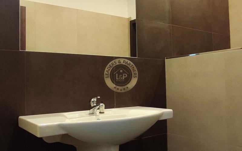 Moderné kancelárske priestory s vlastným parkovaním blízko centra mesta.