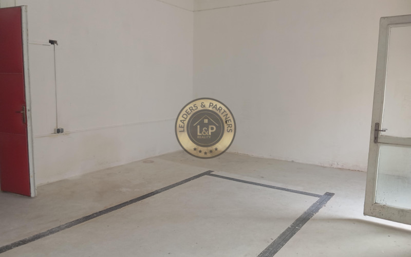 Lukratívna budova s  pozemkom v centre na PREDAJ!!!