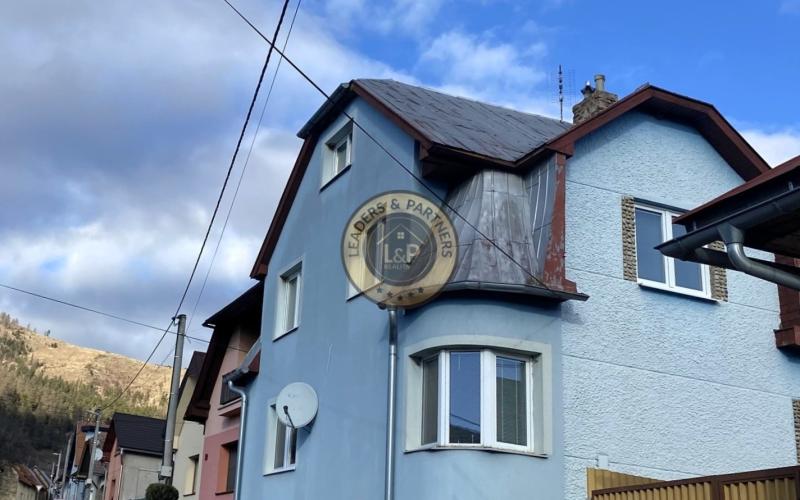 NA PREDAJ-Rodinný dom-Kravany