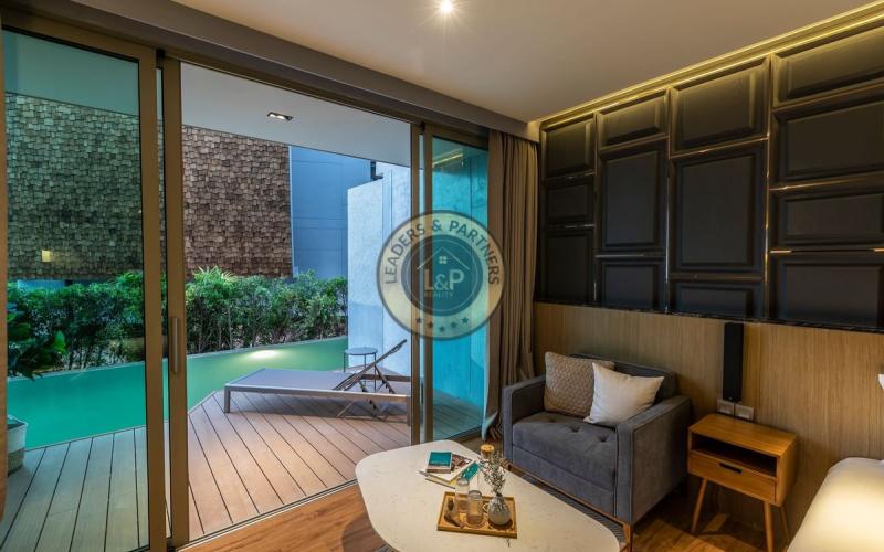 Investičné apartmány Wyndham Grand, Phuket-Nai Harn, Thajsko