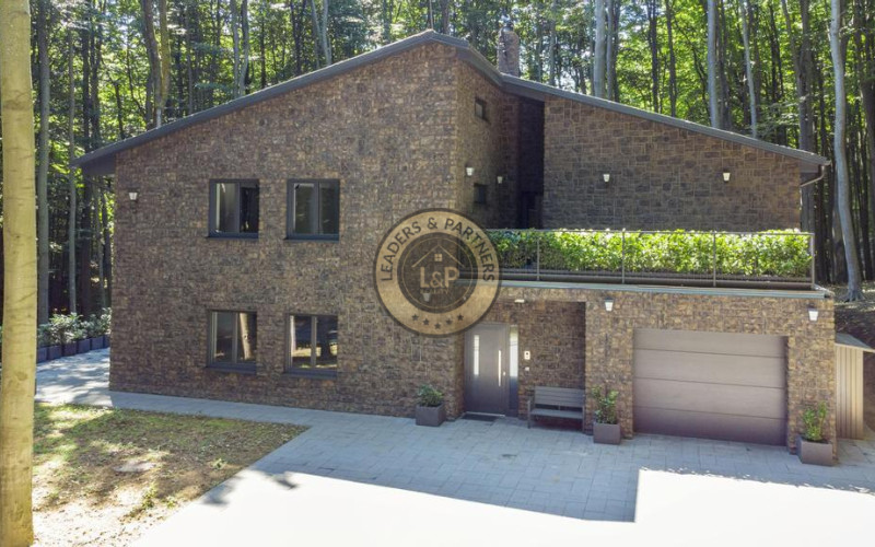 Na predaj luxusná vila  rekreačnej oblasti Modra  Piesok