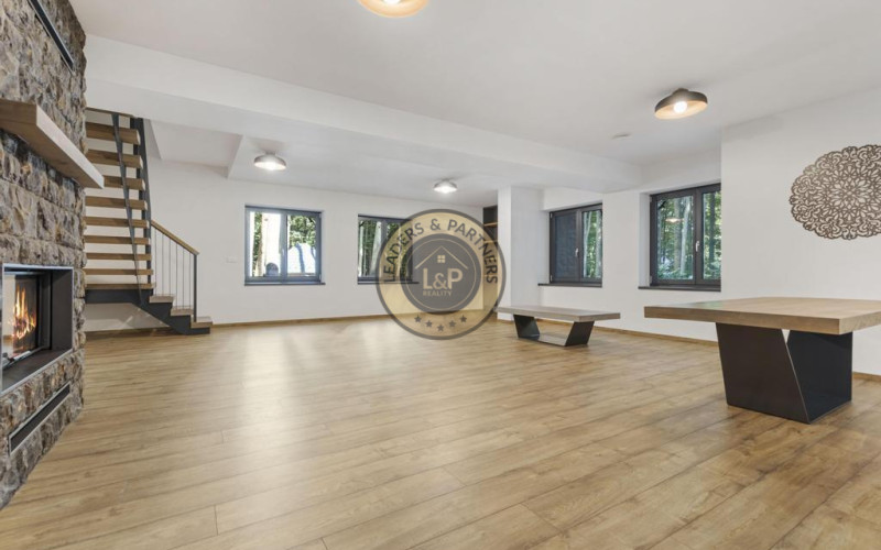 Na predaj luxusná vila  rekreačnej oblasti Modra  Piesok