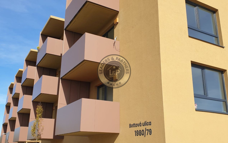 Pekný 1 izbový byt na prenájom v Miloslavove, balkón, parkovanie