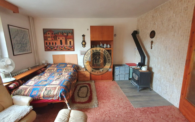 PREDAJ: 2 poschodový rodinný dom s garážou Poprad - Veľká