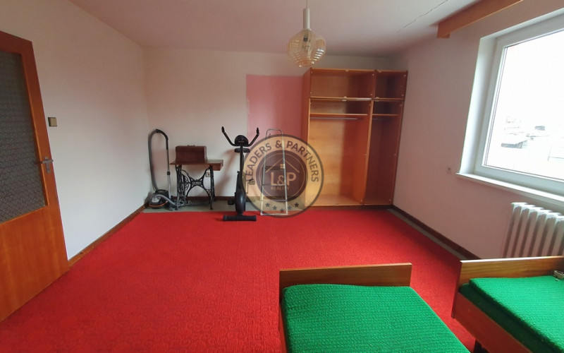 PREDAJ: 2 poschodový rodinný dom s garážou Poprad - Veľká