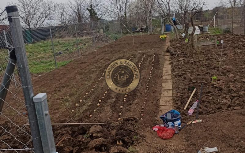 Na predaj záhradka v Modranke 250m2