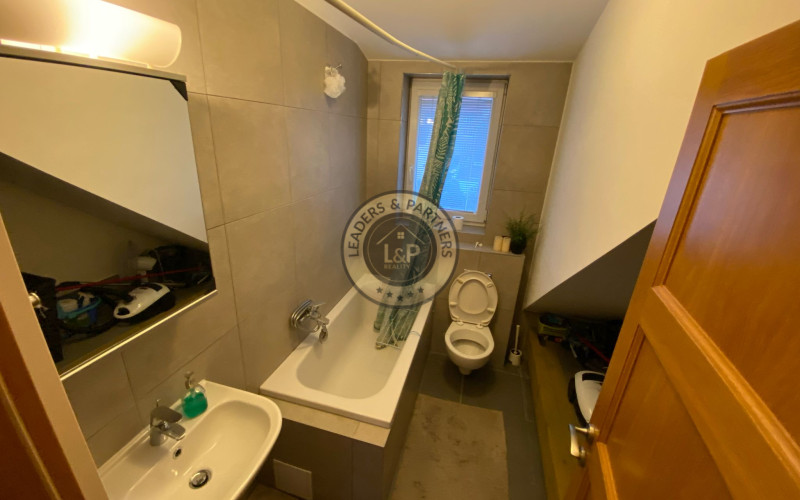 1-izbový podkrovný, originálny byt v rodinnom dome pri VIVO