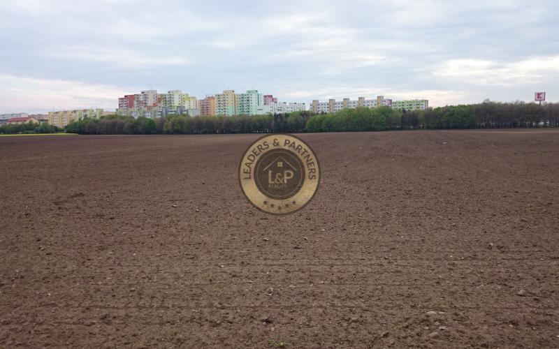 Na predaj investičný pozemok v Trnave lokalite Prúdy