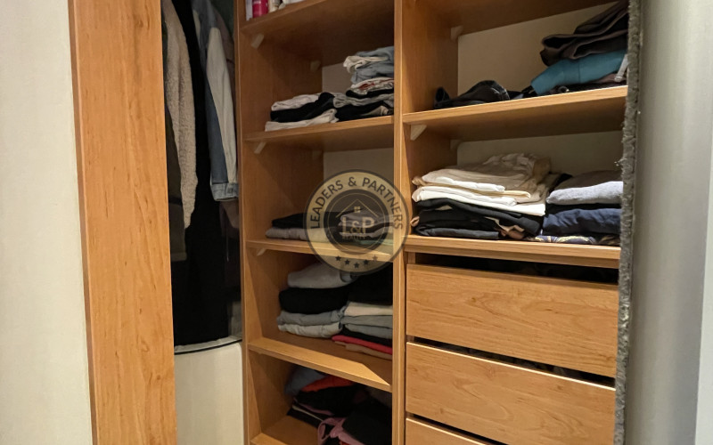 Svetlý 2-izbový byt v centre | Staré Mesto – Hollého ulica