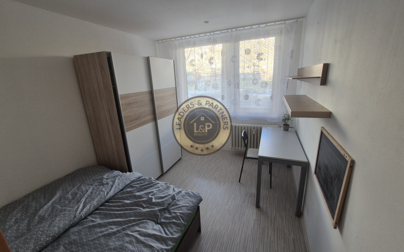 Prenájom 3 izbový  byt komplet zariadený