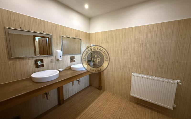 Na predaj zabehnutá reštaurácia v obci Šintava pri Seredi.