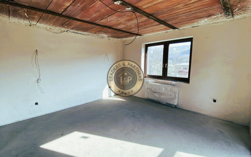 NA PREDAJ - Rodinný dom 6izbový - Chminianska Nová Ves