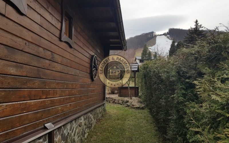 Na predaj - ZRUBOVÁ REKREAČNÁ CHATA v Regetovke