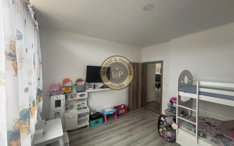 NA PREDAJ - 2 IZBOVÝ BYT V DOLNOM CHOTÁRI