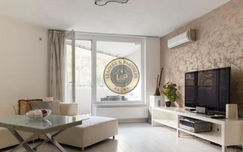 Veľký 3- izbový byt v centre