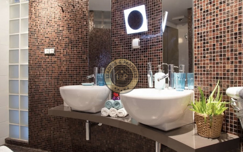 Veľký 3- izbový byt v centre