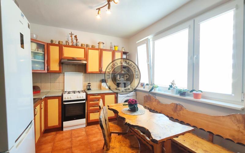 NOVÁ CENA! Útulný 3+1 byt s pozemkom v tichej časti Nemšovej – Ľuborča