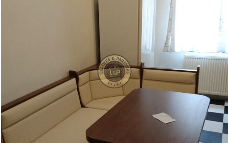 Veľkometrážny 1-izbový byt na prenájom - Staré Mesto