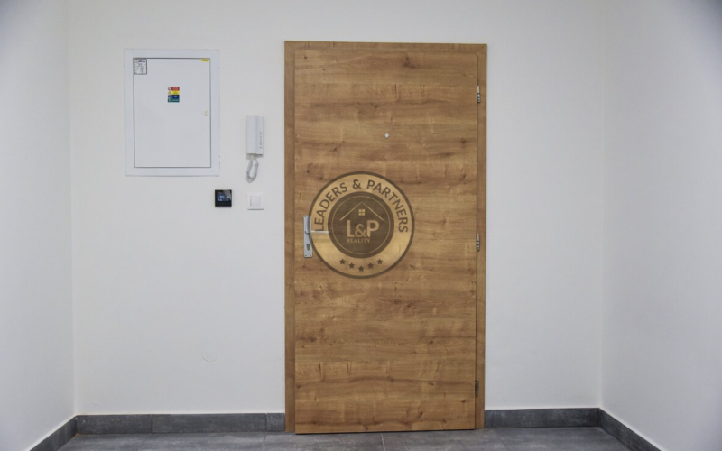 PREDAJ - priestranný 2-izbový BYT - prevedenie ŠTANDART