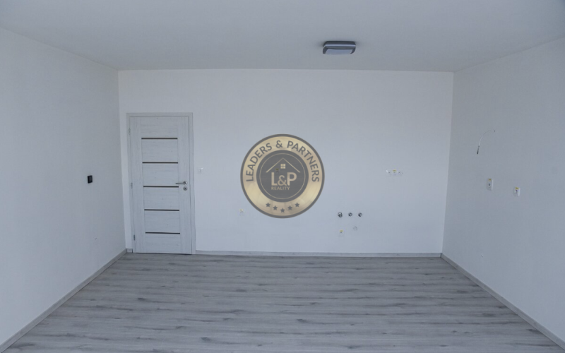 PREDAJ - priestranný 2-izbový BYT - prevedenie ŠTANDART