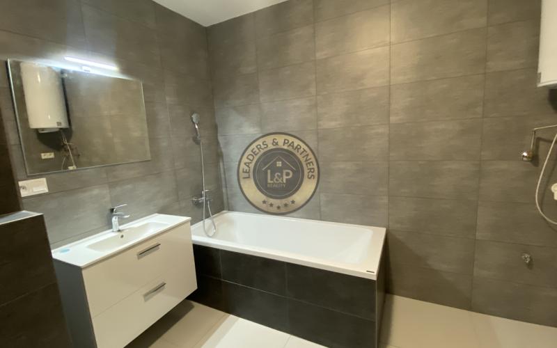 PREDAJ - priestranný 2-izbový BYT - prevedenie ŠTANDART