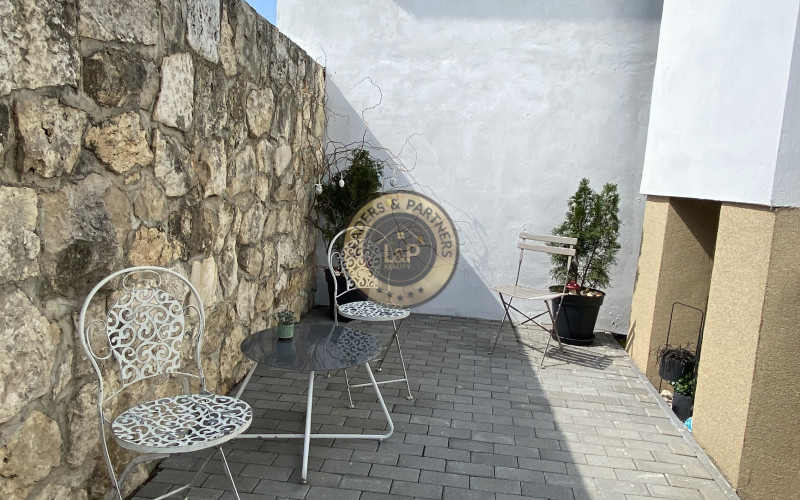 PREDAJ - priestranný 2-izbový BYT - prevedenie ŠTANDART