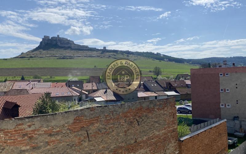 NA PREDAJ-3-izbový HOLOBYT na kľúč-príležitosť pre Airbnb