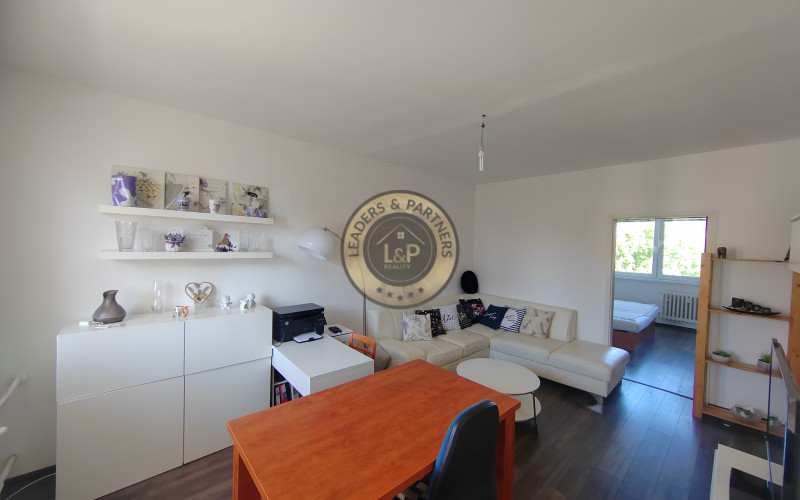 3 izbový byt v Bratislave-Dúbravka-Sekurisova ul., loggia