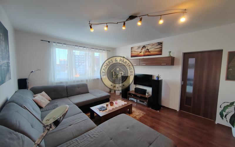 Pekný 4 izbový byt v Senci na predaj-širšie centrum