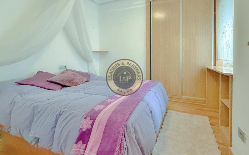 Apartmán 4+1 s terasou Torrevieja-Španielsko