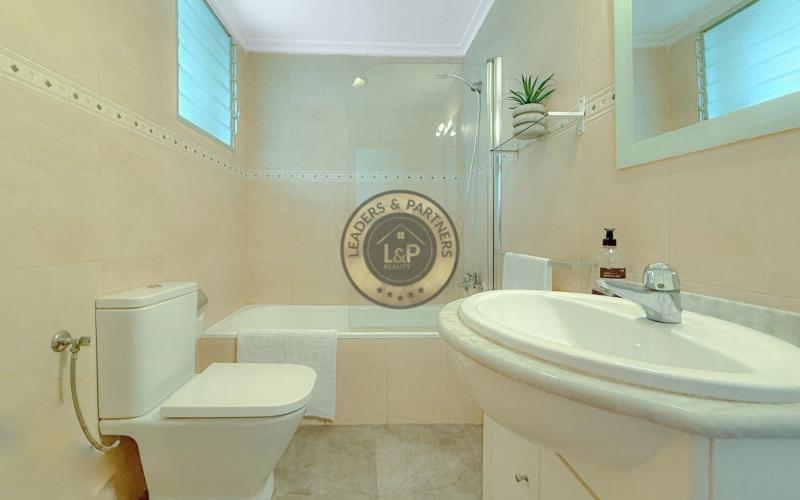 Apartmán 4+1 s terasou Torrevieja-Španielsko