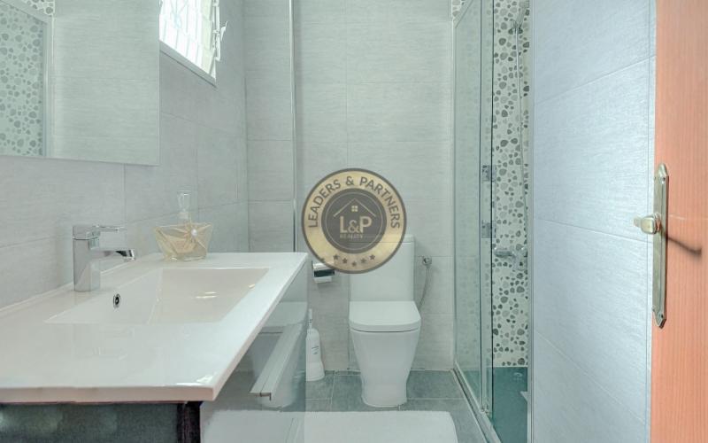 Apartmán 4+1 s terasou Torrevieja-Španielsko