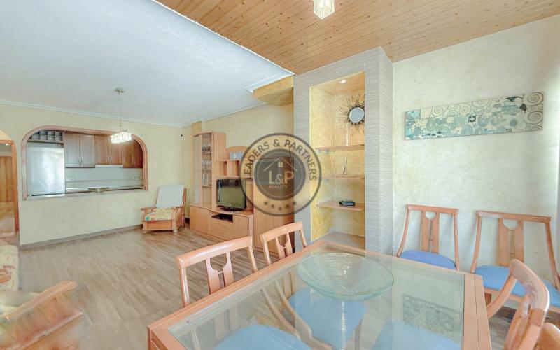 Apartmán 4+1 s terasou Torrevieja-Španielsko