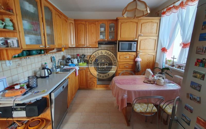 PREDAJ: 4 izbový byt s loggiou 80 m2 Svit ul. kpt. Nálepku