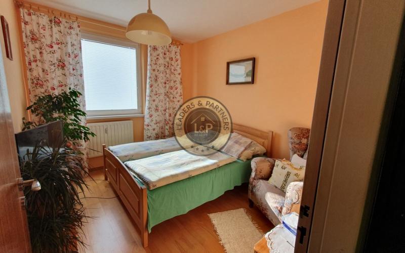 PREDAJ: 4 izbový byt s loggiou 80 m2 Svit ul. kpt. Nálepku