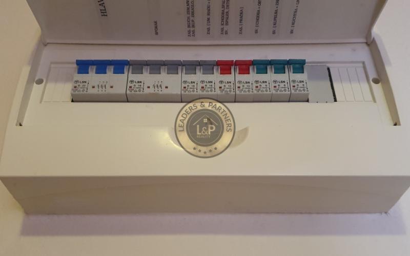 PREDAJ: 4 izbový byt s loggiou 80 m2 Svit ul. kpt. Nálepku