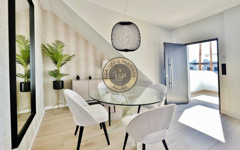 Luxusný apartmán 4+kk Pilar de la Horadada, Španielsko