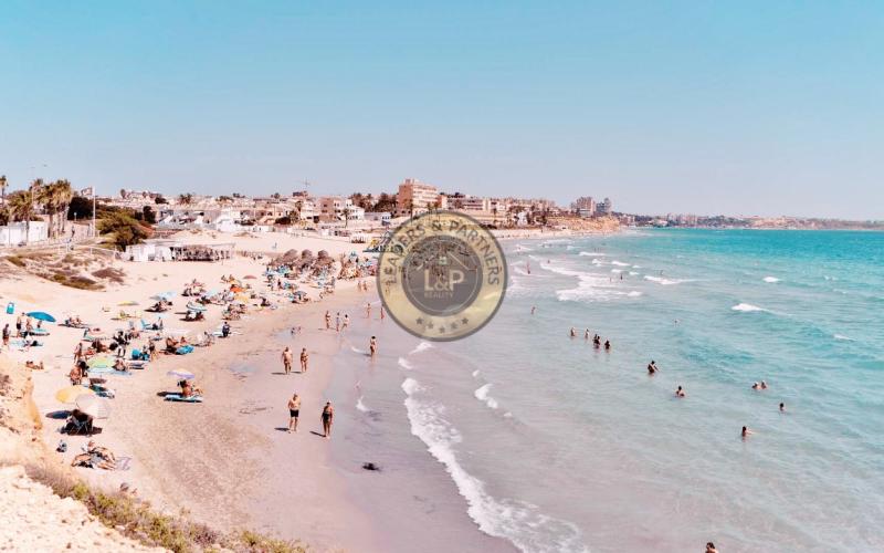 Luxusný apartmán 4+kk Pilar de la Horadada, Španielsko