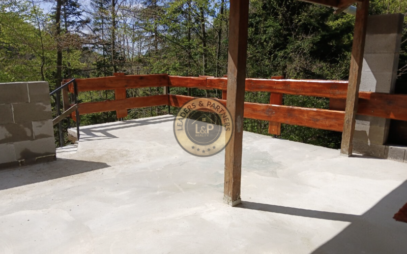 NA PREDAJ: Rekreačná chata pod Lysou – Drienica