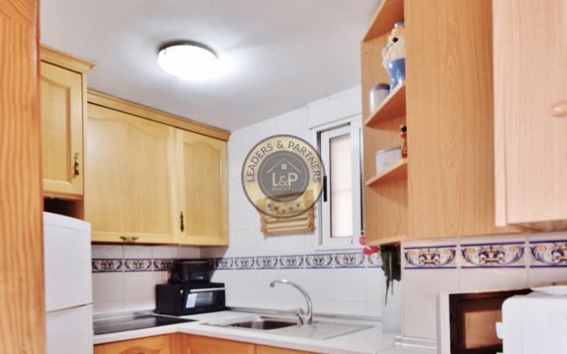 Apartmán 4+kk s bazénom a terasou Torrevieja-Španielsko