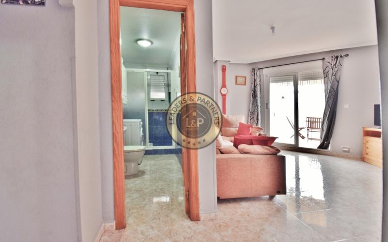 Apartmán 4+kk s bazénom a terasou Torrevieja-Španielsko