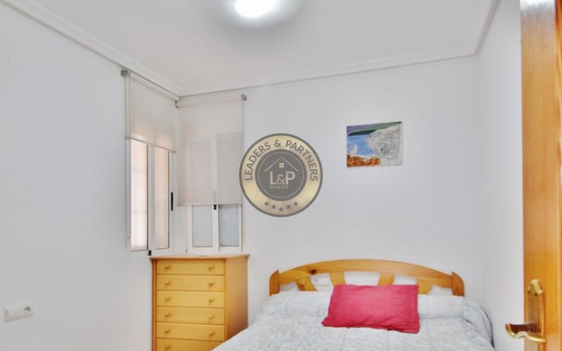 Apartmán 4+kk s bazénom a terasou Torrevieja-Španielsko