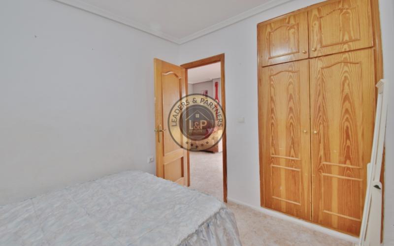 Apartmán 4+kk s bazénom a terasou Torrevieja-Španielsko