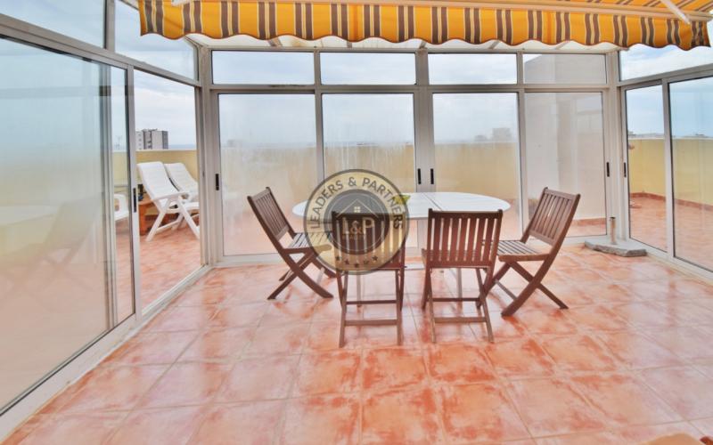 Apartmán 4+kk s bazénom a terasou Torrevieja-Španielsko