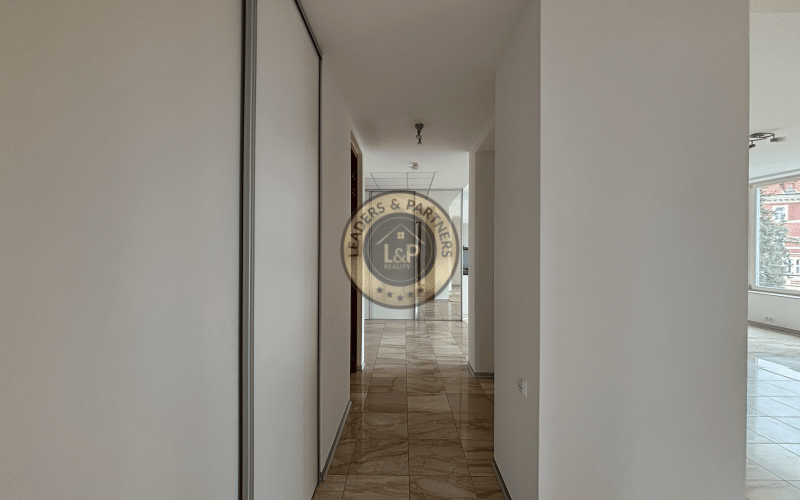 3-IZBOVÝ BYT V SRDCI MESTA NA PRENÁJOM - REZIDENCIA HLBOKÁ 7