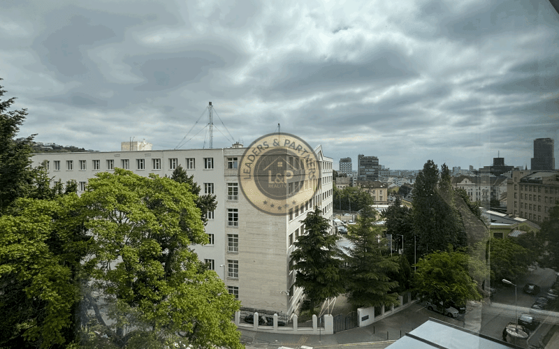 3-IZBOVÝ BYT V SRDCI MESTA NA PRENÁJOM - REZIDENCIA HLBOKÁ 7