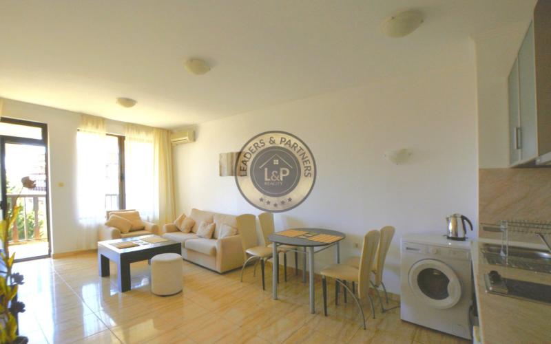Apartmán 2+kk s bazénom Sveti Vlas-Bulharsko