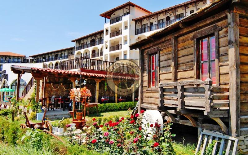 Apartmán 2+kk s bazénom Sveti Vlas-Bulharsko