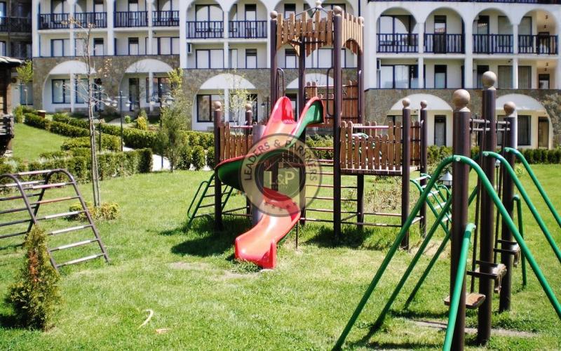 Apartmán 2+kk s bazénom Sveti Vlas-Bulharsko