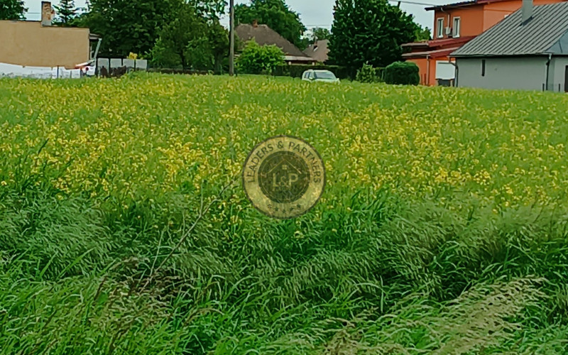 PREDAJ stavebný pozemok Veľká Ida 2160 m2!!!